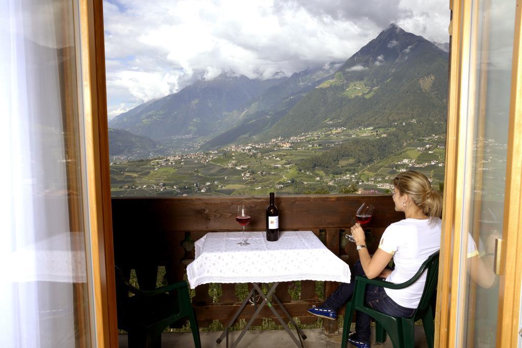 Krebishof Agriturismo Schenna Bilik gambar
